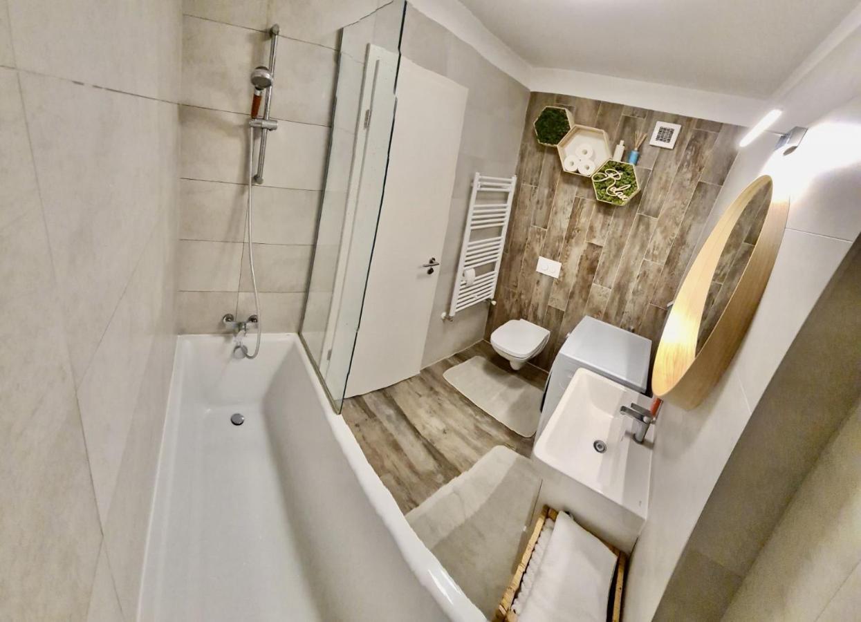 Apartament Coresimall Apartment Brasov Exterior photo